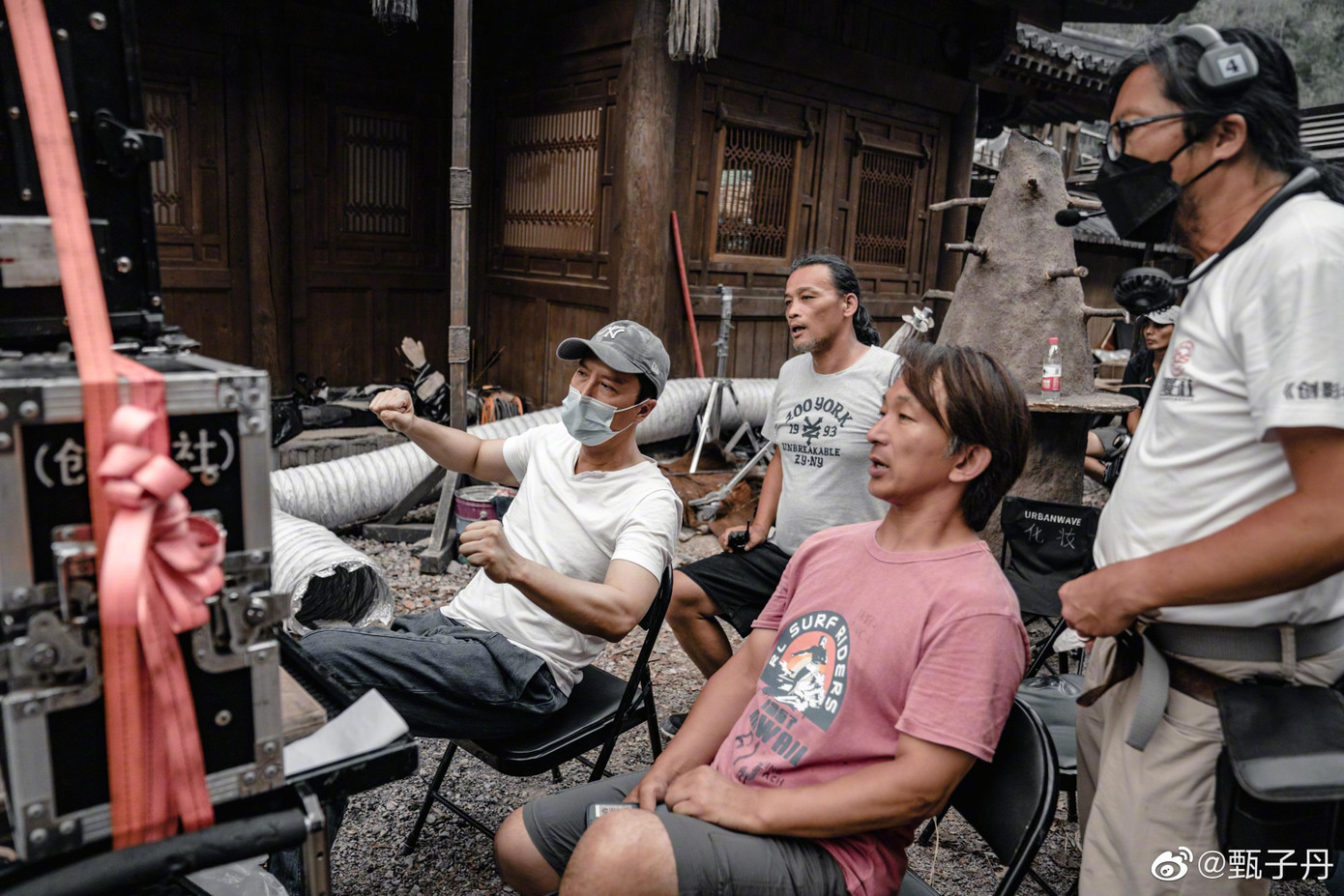 Chân Tử Đan làm đạo diễn phim điện ảnh Thiên Long Bát Bộ: Kiều Phong truyện. Chân Tử Đan làm đạo diễn phim điện ảnh Thiên Long Bát Bộ: Kiều Phong truyện.