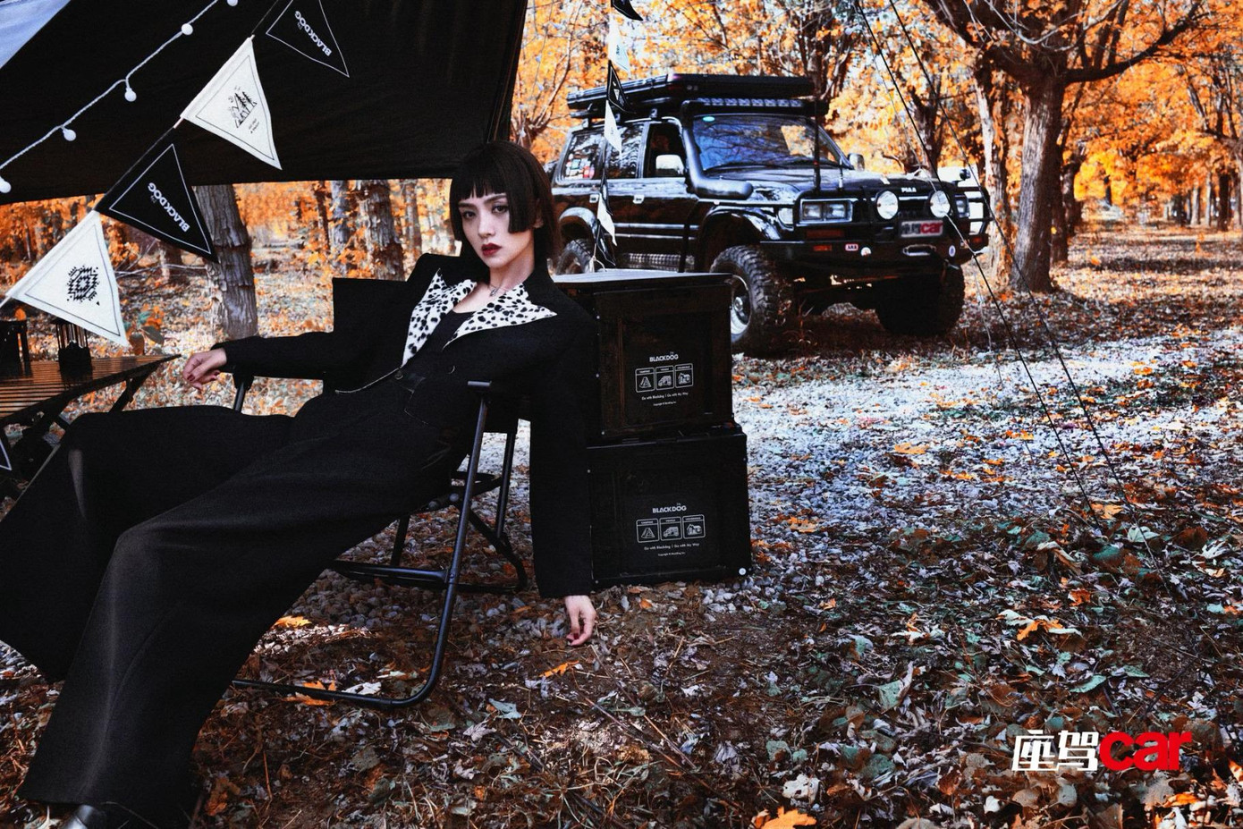 Đặc biệt, Lý Hiểu Phong và Dương Mịch đang hợp tác trong phim Định luật 80/20 của tình yêu. Trong phim, nữ diễn viên họ Lý đóng vai Nhậm Mai Mai, bạn thân của Tần Thi (Dương Mịch diễn). Do đó, mối quan hệ giữa họ khiến công chúng tò mò. Đặc biệt, Lý Hiểu Phong và Dương Mịch đang hợp tác trong phim Định luật 80/20 của tình yêu. Trong phim, nữ diễn viên họ Lý đóng vai Nhậm Mai Mai, bạn thân của Tần Thi (Dương Mịch diễn). Do đó, mối quan hệ giữa họ khiến công chúng tò mò.