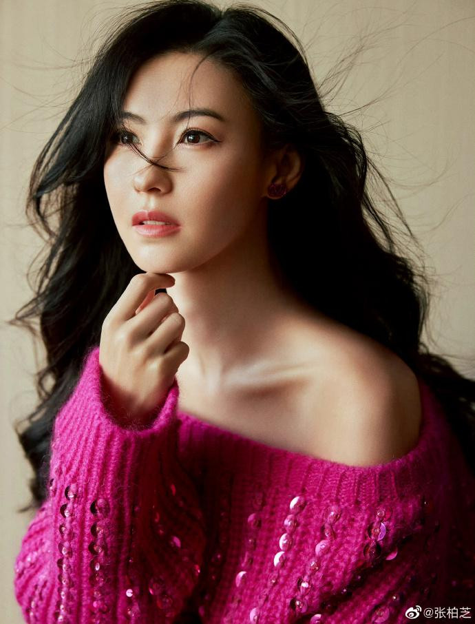 Trương Bá Chi là ngôi sao được khán giả yêu thích khi livestream bán hàng. Trương Bá Chi là ngôi sao được khán giả yêu thích khi livestream bán hàng.