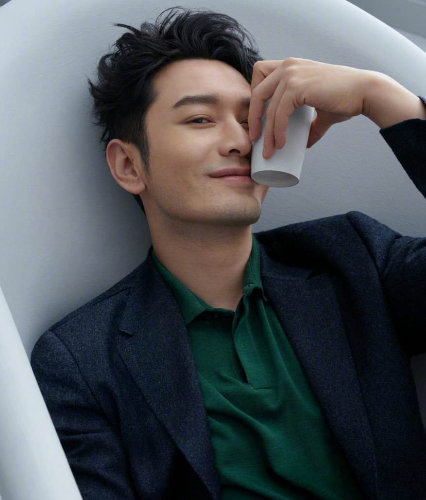 Công chúng nghi ngờ Huỳnh Hiểu Minh và Angelababy gương vỡ lại lành. Công chúng nghi ngờ Huỳnh Hiểu Minh và Angelababy gương vỡ lại lành.