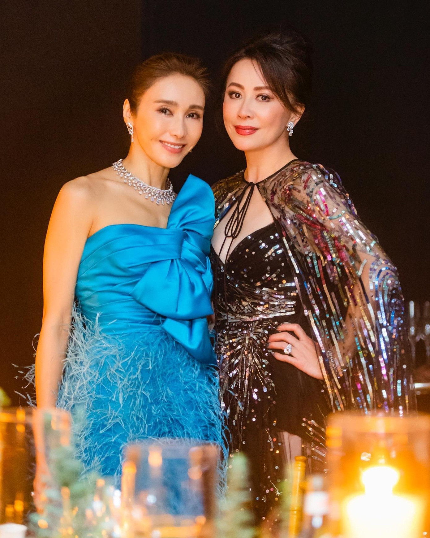 Nữ diễn viên Lê Tư cũng tham gia sự kiện sau thời gian dài phải ngồi xe lăn vì bị thương ở chân. Lê Tư đau chân trong quá trình chơi thể thao. Tuy nhiên, vết thương cũng khiến ngôi sao Ỷ Thiên Đồ Long ký phải điều trị trong nhiều tháng. Lê Tư chụp ảnh chung với nữ diễn viên Lưu Gia Linh. Nữ diễn viên Lê Tư cũng tham gia sự kiện sau thời gian dài phải ngồi xe lăn vì bị thương ở chân. Lê Tư đau chân trong quá trình chơi thể thao. Tuy nhiên, vết thương cũng khiến ngôi sao Ỷ Thiên Đồ Long ký phải điều trị trong nhiều tháng. Lê Tư chụp ảnh chung với nữ diễn viên Lưu Gia Linh.