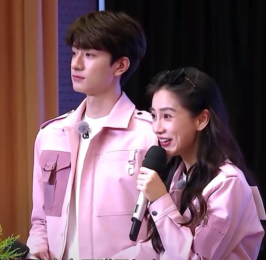 Angelababy và đàn em Lâm Nhất gặp nhau nhiều lần thông qua các chương trình giải trí và sự kiện.