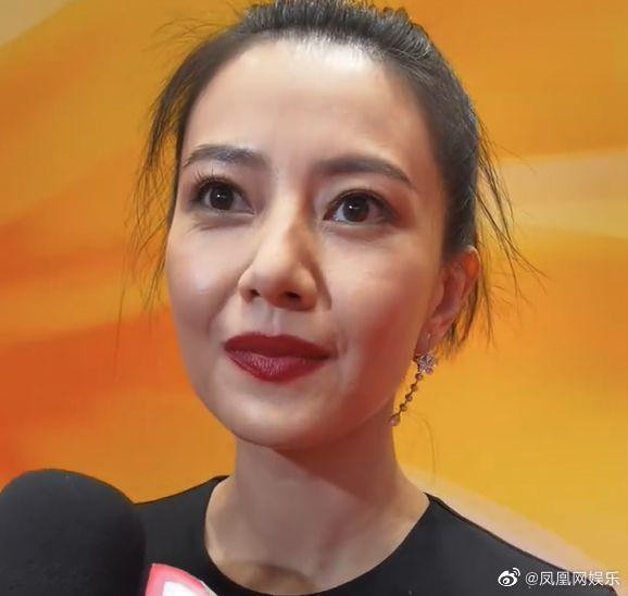 Các nghệ sĩ Mao Hiểu Đồng, Cao Viên Viên, Tề Khê, Tô Hữu Bằng cũng không thoát khỏi ống kính "tử thần'.