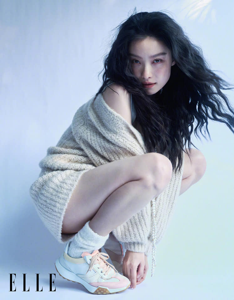 Nghê Ni hoạt động mạnh trong lĩnh vực thời trang và vẫn kém duyên với giải thưởng diễn xuất. Nghê Ni hoạt động mạnh trong lĩnh vực thời trang và vẫn kém duyên với giải thưởng diễn xuất.