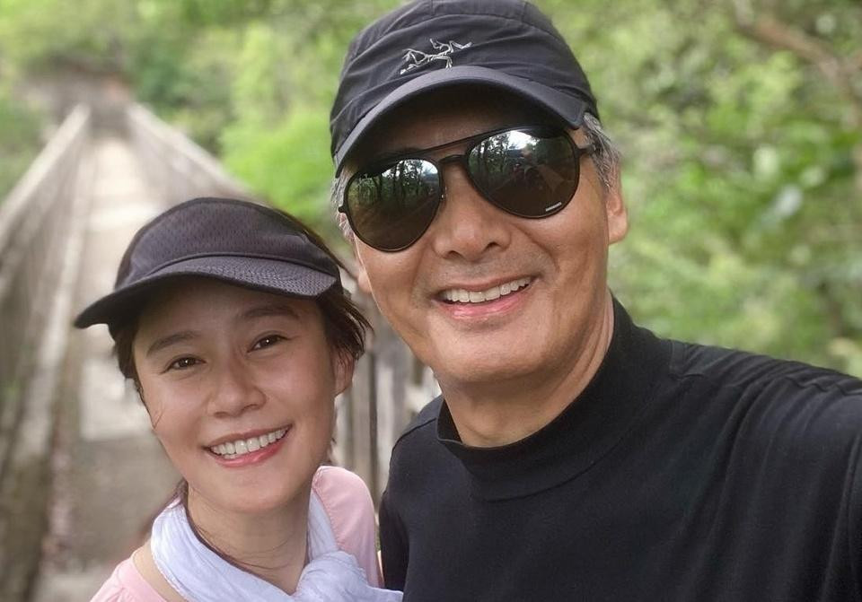 Châu Nhuận Phát giữ sức khỏe bằng cách chạy bộ. Châu Nhuận Phát giữ sức khỏe bằng cách chạy bộ.