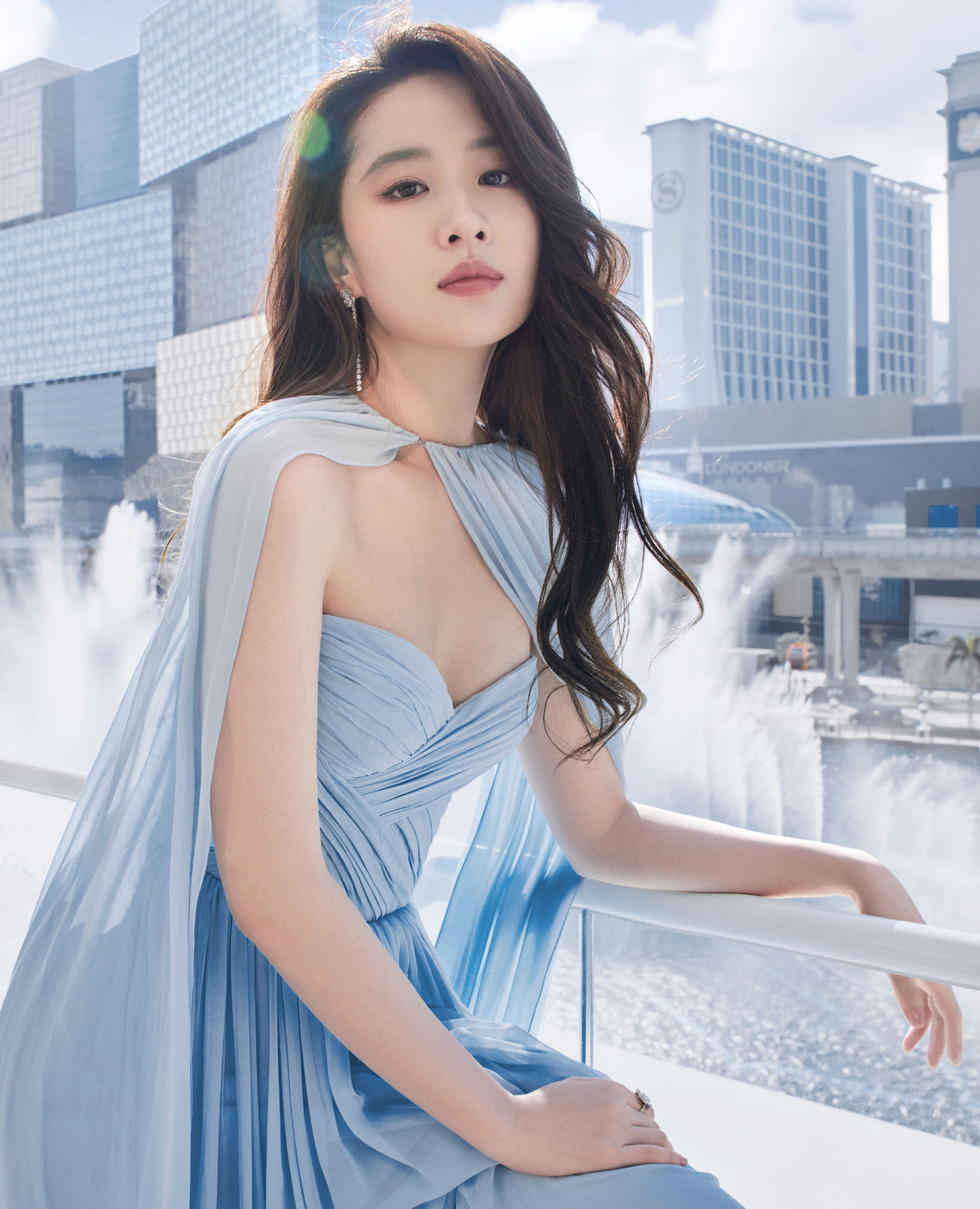 Đi đến nơi có gió cũng được mong chờ vì là bộ phim truyền hình hiện đại đầu tiên Lưu Diệc Phi đóng vai nữ chính. Ngoài ra, các dự án phim đề tài nông thôn yên bình, giúp chữa lành tâm hồn đang được Hàn Quốc thực hiện thành công và là xu hướng được yêu thích tại Trung Quốc.