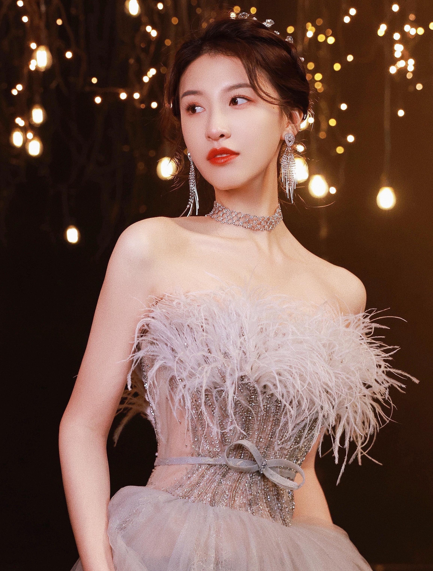 Nữ diễn viên Đỗ Vũ Thần đóng vai họa yêu Ly Thanh. Lúc đầu, nàng muốn quyến rũ Vương Sinh để hại hắn. Nhưng khi thấy Vương Sinh không chịu khuất phục, Ly Thanh tò mò không biết vì sao chàng có thể chống lại sức quyến rũ của mình.