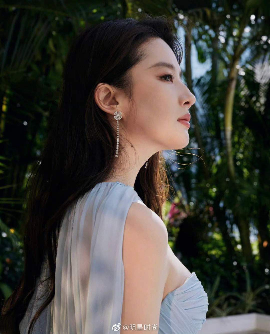 Đi đến nơi có gió cũng được mong chờ vì là bộ phim truyền hình hiện đại đầu tiên Lưu Diệc Phi đóng vai nữ chính. Ngoài ra, các dự án phim đề tài nông thôn yên bình, giúp chữa lành tâm hồn đang được Hàn Quốc thực hiện thành công và là xu hướng được yêu thích tại Trung Quốc.