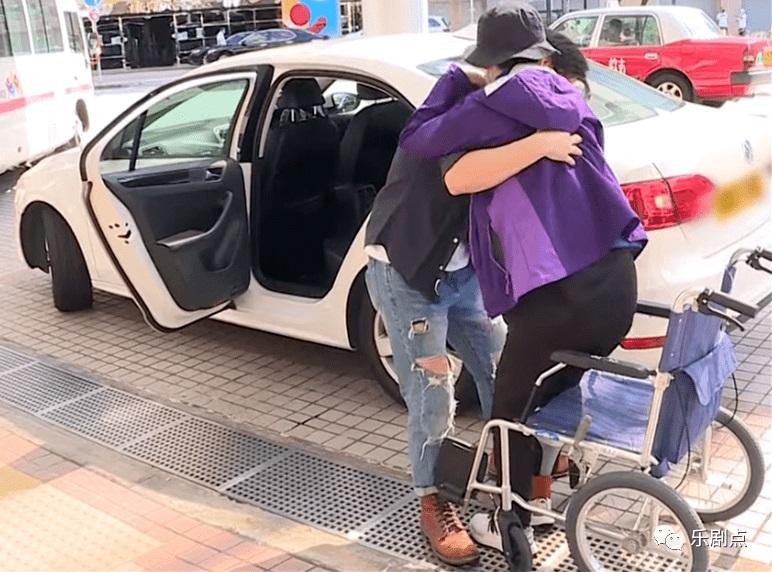 Tương lai của người đẹp 31 tuổi trở nên tăm tối sau cơn bạo bệnh.