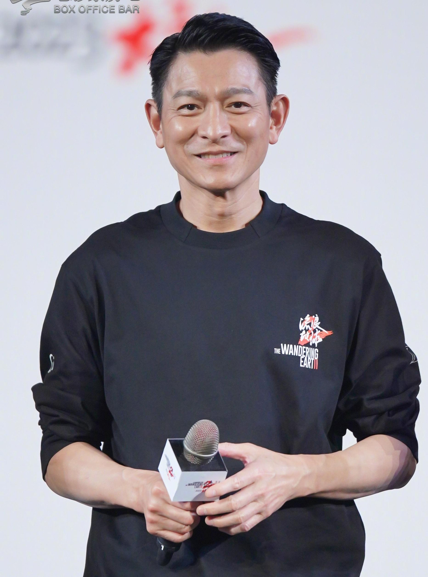 Ngô Kinh và Lưu Đức Hoa hợp tác trong bom tấn phim Tết 2023. Ngô Kinh và Lưu Đức Hoa hợp tác trong bom tấn phim Tết 2023.