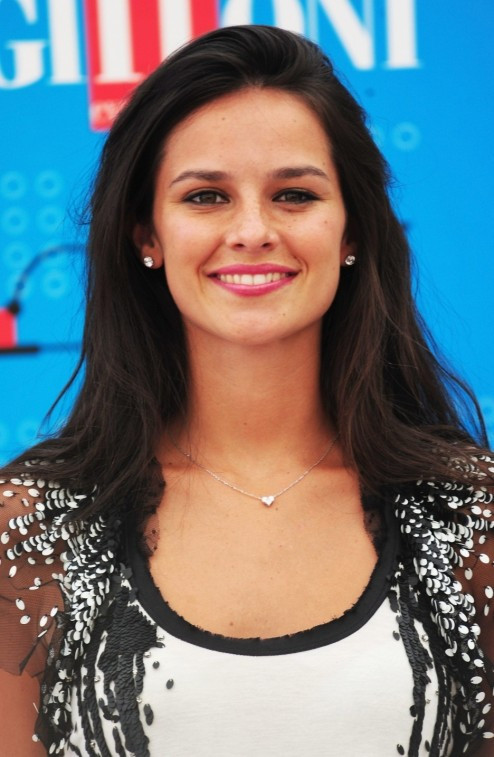 Vóc dáng quyến rũ của Katy Louise Saunders, bạn gái mới của Song Joong Ki. Vóc dáng quyến rũ của Katy Louise Saunders, bạn gái mới của Song Joong Ki.