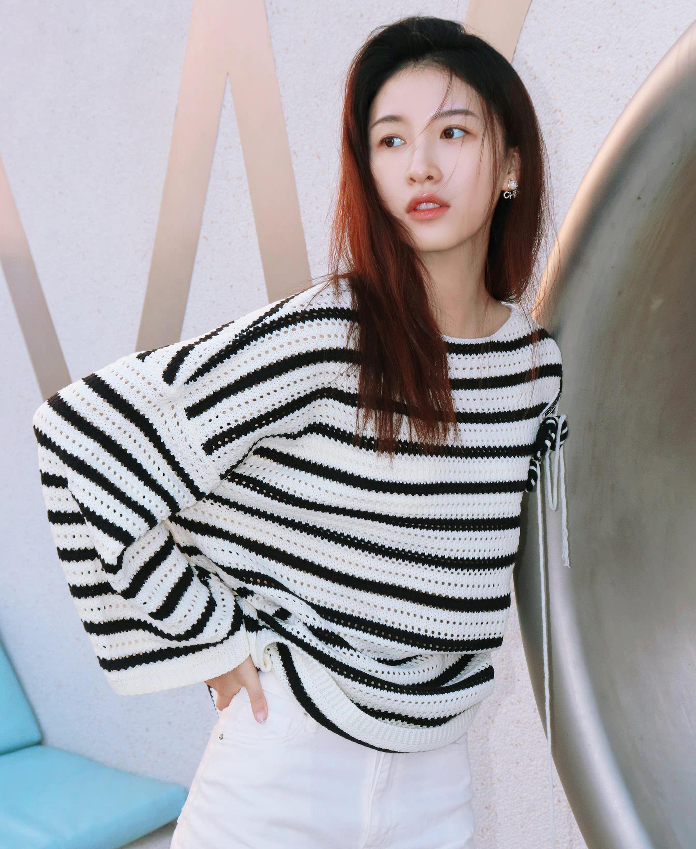 Từ năm 2022, cô bắt đầu được giao vai nữ chính trong các phim truyền hình ngắn phát hành trên mạng xã hội. Âm dương họa bì là phim điện ảnh đầu tiên Đỗ Vũ Thuần đóng nữ chính. Nữ diễn viên được đánh giá là có vẻ đẹp thanh khiết, không toát lên vẻ ma mị như Clara Lee. Do vậy, cô lép vế trước đàn chị. Ngoài đời. Đỗ Vũ Thần là bạn thân của nữ diễn viên Tôn Di.