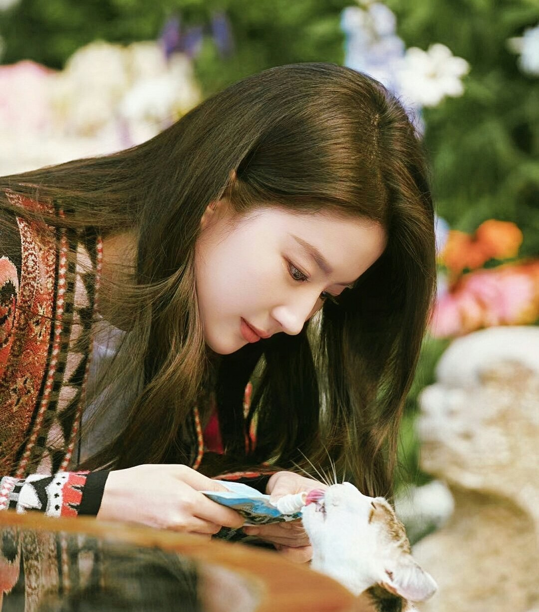 Lưu Diệc Phi đẹp trong mọi khung hình.