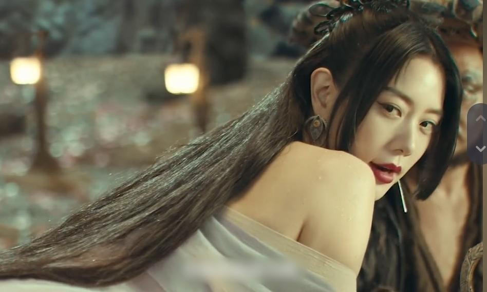 Họa bì âm dương vẫn đi theo lối mòn khoe thân của các diễn viên nữ để thu hút khán giả Họa bì âm dương vẫn đi theo lối mòn khoe thân của các diễn viên nữ để thu hút khán giả