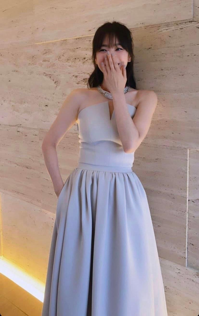 Song Hye Kyo trẻ trung, nổi bật khi tham gia sự kiện.