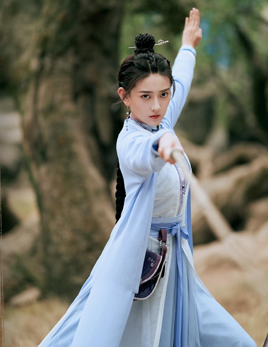 Phim không sở hữu dàn sao hạng A nhưng lại làm hài lòng những người yêu thích tiểu thuyết võ hiệp của Kim Dung.