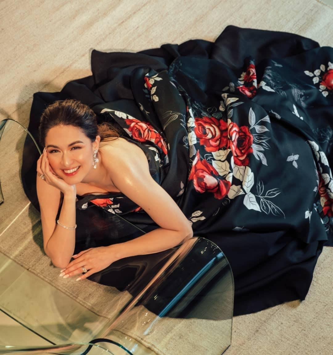 Theo Marian Rivera, sau khi tạm ngừng đóng phim, bên cạnh việc chăm sóc cho hai con nhỏ, cha mẹ già và hỗ trợ công việc của chồng, ngôi sao Vũ điệu hoang dã còn phát triển công việc kinh doanh.