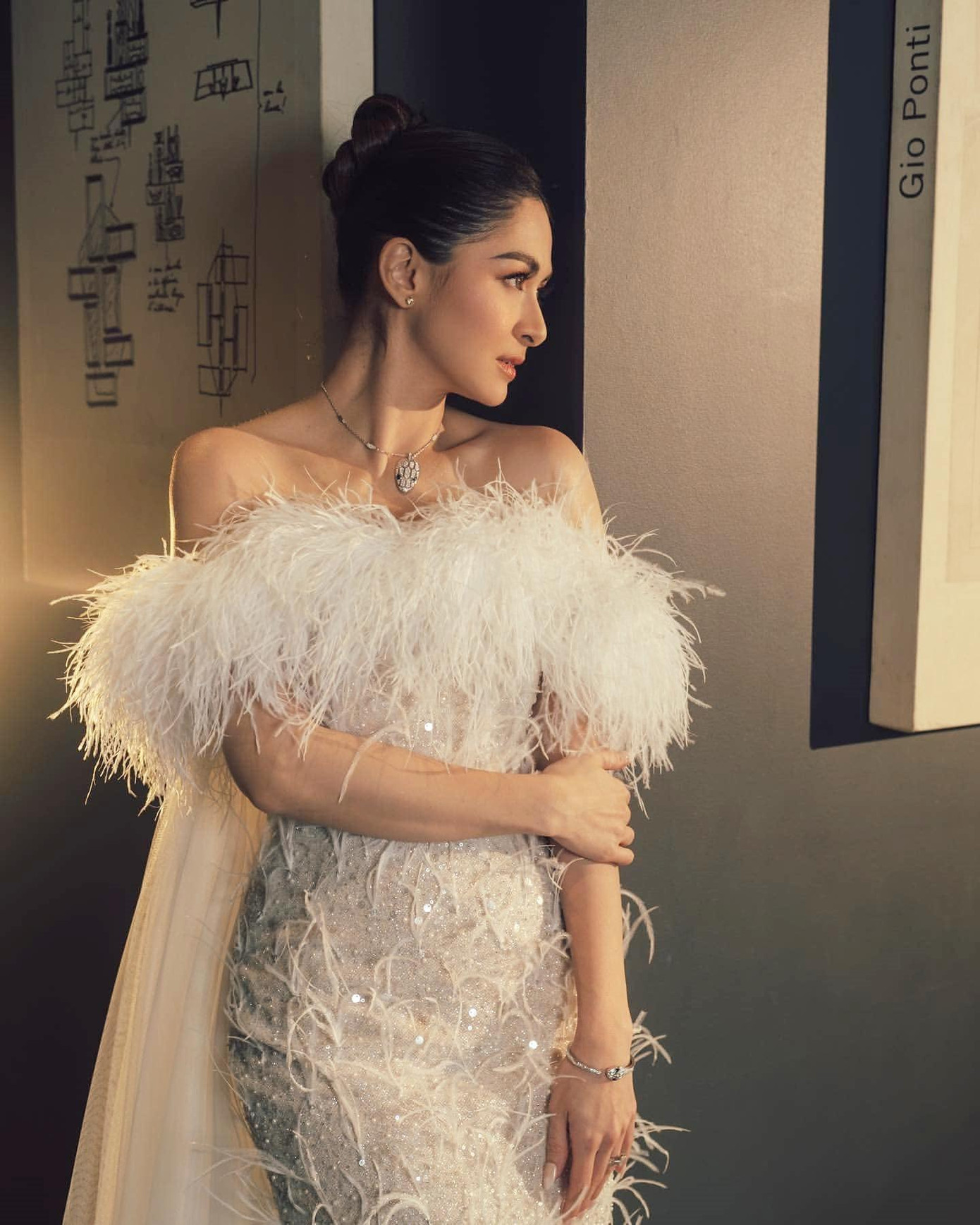 Nữ diễn viên là người sáng lập và điều hành thương hiệu về phong cách sống Flora Vida với nhiều dịch vụ như thời trang, hoa tươi, thiết kế nội thất. Khách hàng của Marian Rivera là những người phụ nữ muốn nâng cao chất lượng cuộc sống, biến mình trở thành người hoàn hảo. Dịch vụ của Marian Rivera phủ sóng ở nhiều thành phố tại Philippines.