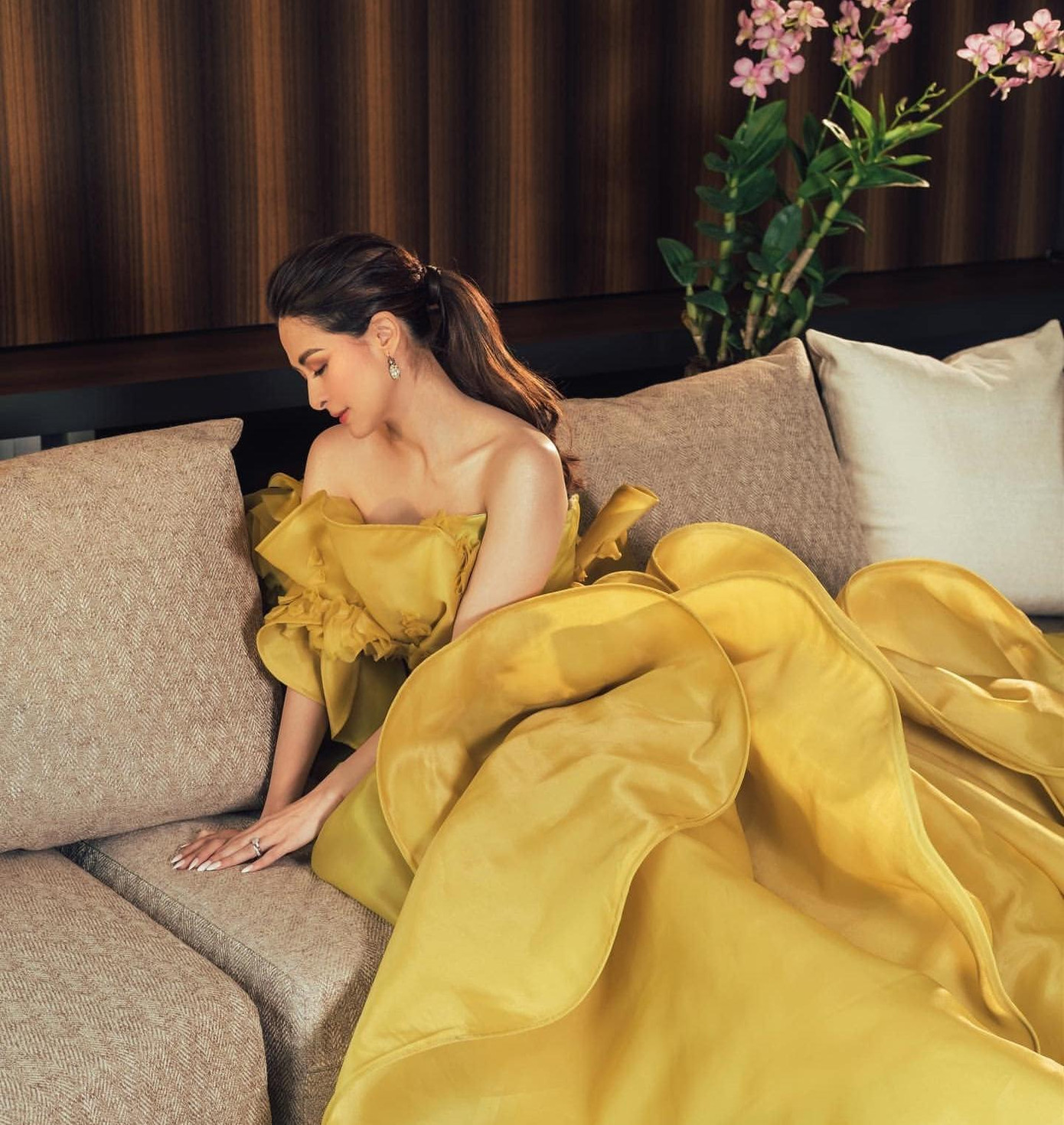 Theo Marian Rivera, sau khi tạm ngừng đóng phim, bên cạnh việc chăm sóc cho hai con nhỏ, cha mẹ già và hỗ trợ công việc của chồng, ngôi sao Vũ điệu hoang dã còn phát triển công việc kinh doanh.