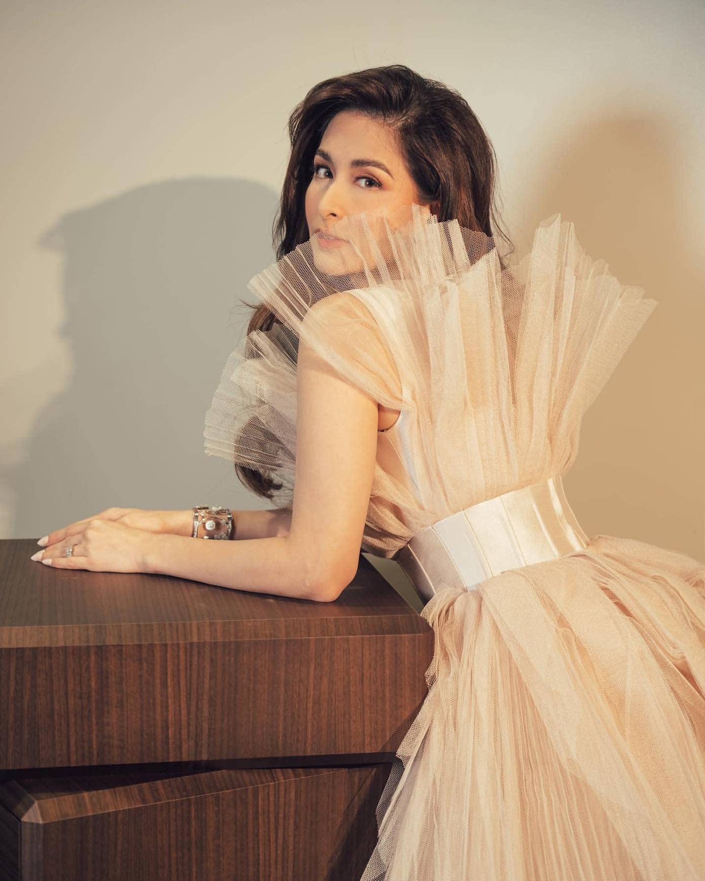 Năm 2021, Marian Rivera thử sức ở cương vị mới - giám khảo cuộc thi Miss Universe (Hoa hậu Hoàn vũ). Nữ diễn viên 38 tuổi còn được Forbes công nhận là nghệ sĩ Philippines có ảnh hưởng nhất tại châu Á.