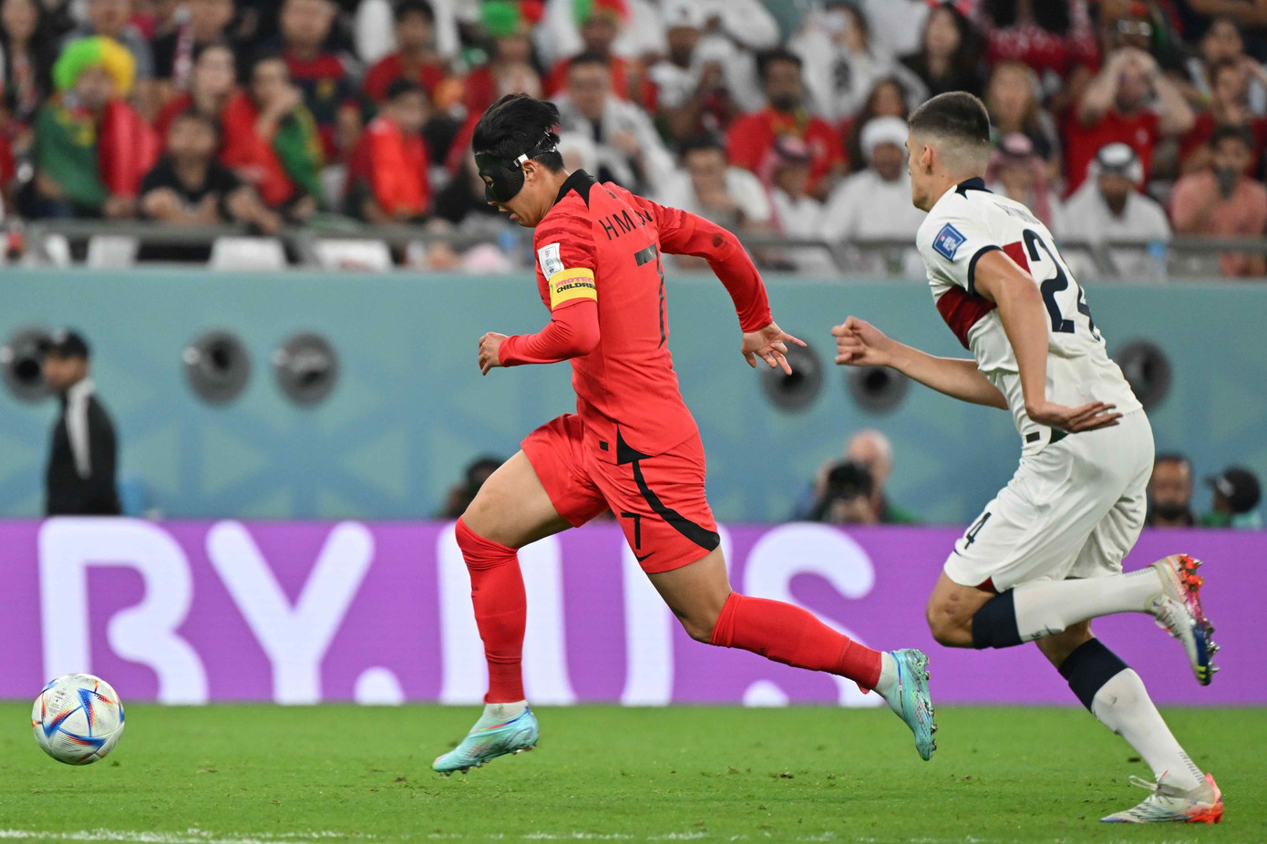 Son Heung-min là người kiến tạo nên bàn thắng lịch sử cho Hàn Quốc Son Heung-min là người kiến tạo nên bàn thắng lịch sử cho Hàn Quốc