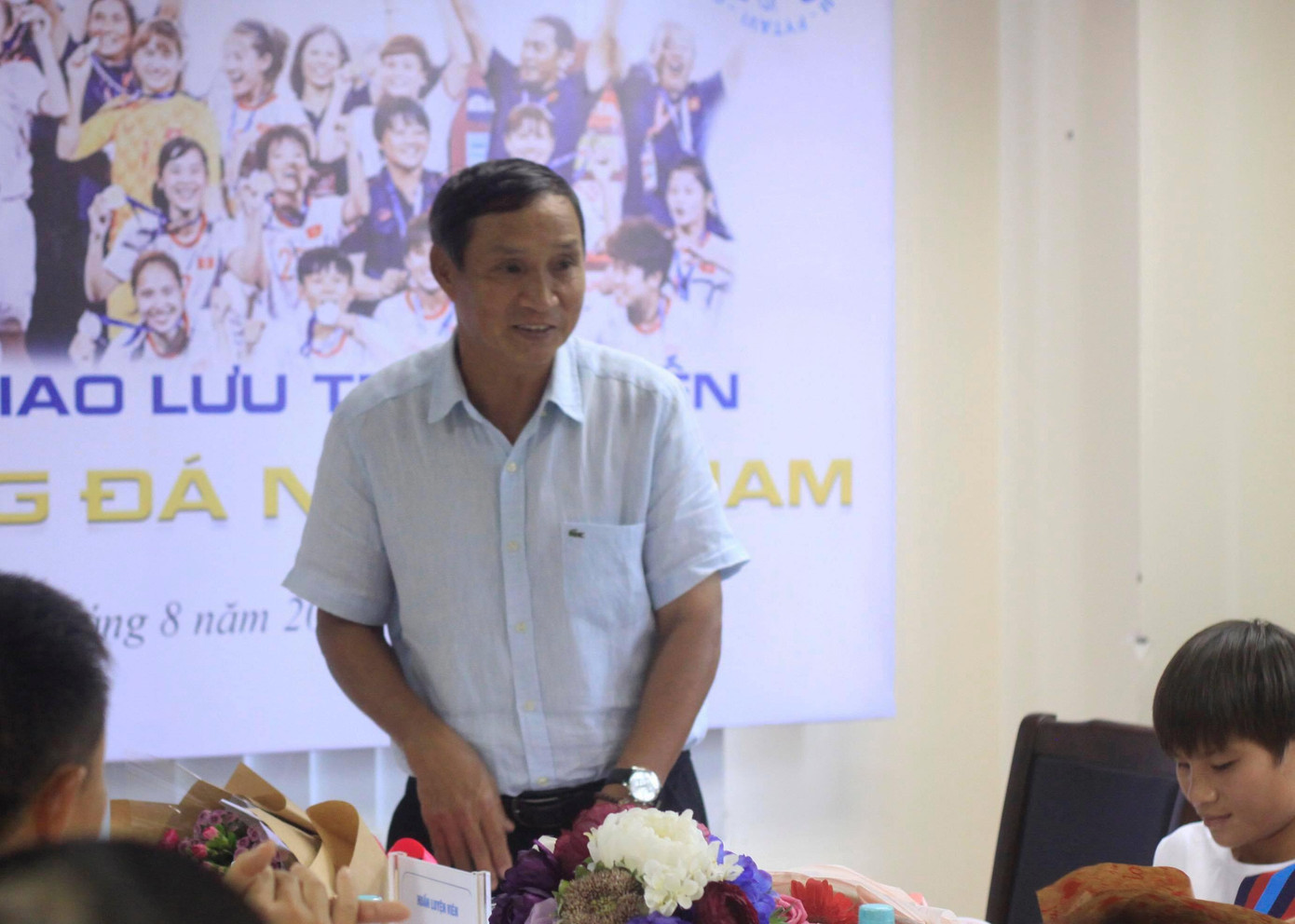 HLV Mai Đức Chung: 'Bóng đá nữ Việt Nam ngày mai phải tốt hơn hôm nay' ảnh 1