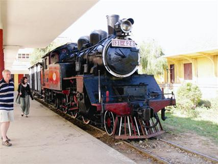 Xe lửa cổ - Ảnh: KA