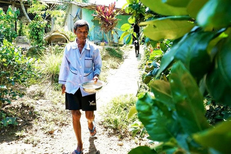 Hiện tại, ông Ngọc đã 80 tuổi, thân thể dẻo dai cũng bắt đầu theo quy luật đời người. Hiện tại, ông Ngọc đã 80 tuổi, thân thể dẻo dai cũng bắt đầu theo quy luật đời người.