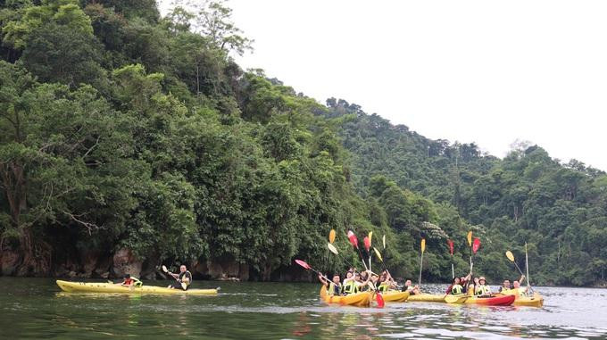 Nhiều nhân viên hi vọng du lịch công ty là kỳ nghỉ dưỡng thay vì tham gia các hoạt động ngoài trời (Ảnh: NVCC)