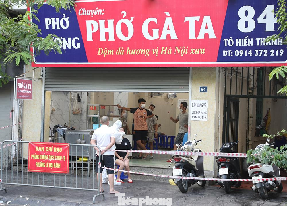 Các mẫu xét nghiệm sẽ được đưa về CDC Hà Nội để tiến hành xét nghiệm sàng lọc nguy cơ nhiễm bệnh.