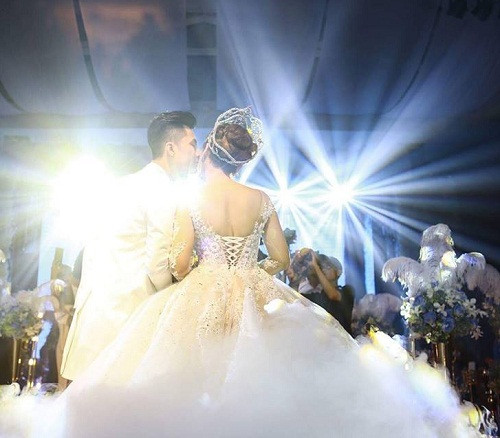 Khoảnh khắc Lâm Khánh Chi đẹp như thiên thần trong váy cưới trắng muốt ảnh 7