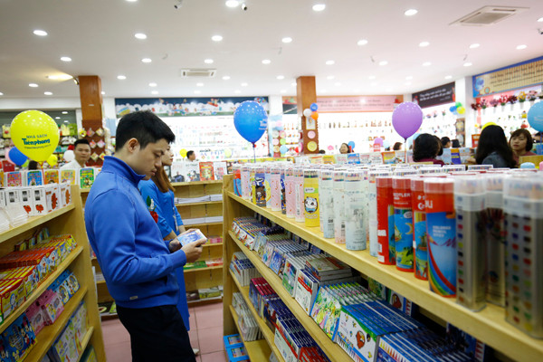 Bốc thăm may mắn tại Nhà sách Tiền Phong Thái Nguyên ảnh 2