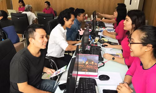 Mẹ Công Phượng mang gạo quê, củ sắn sang TQ tẩm bổ cho U23 Việt Nam ảnh 6