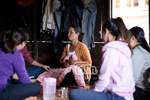 Mẹ H'Hen Niê: Mong con hoàn thành tốt những gì đã hứa với công chúng ảnh 2