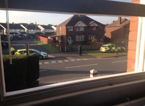 Cựu sao Premier League bị bắn chết ở tuổi 48 ảnh 1