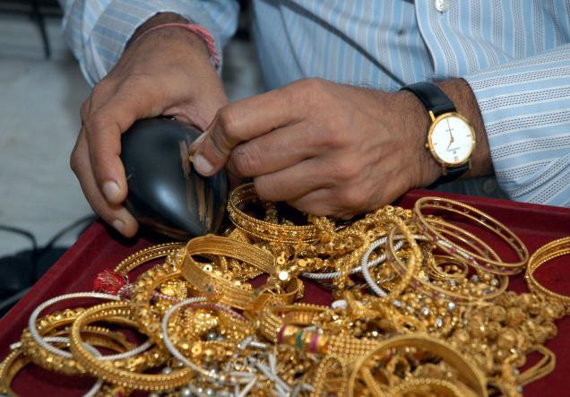 Vàng thế giới cuối tuần tăng lên mức cao nhất trong hơn một tháng. Ảnh:the hindubusinessline.com