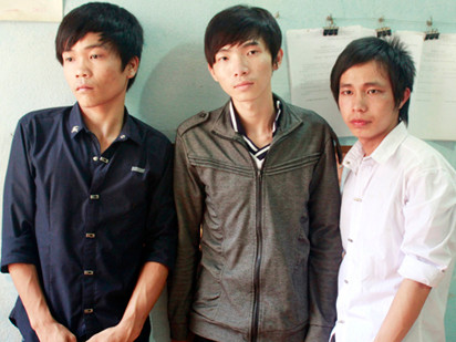 Một số nghi can tham gia trận huyết chiến sau tiệc sinh nhật. Ảnh: Chế Bắc