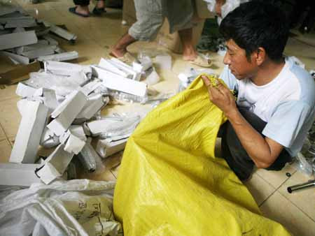 Toàn bộ lô hàng bị phát hiện đều là hàng giả