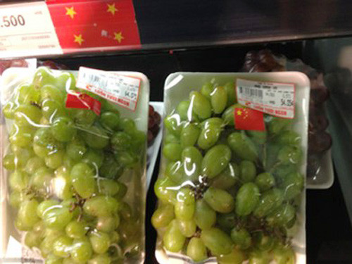 Nho Việt Nam nhưng dán cờ Trung Quốc bán tại siêu thị Big C The Garden