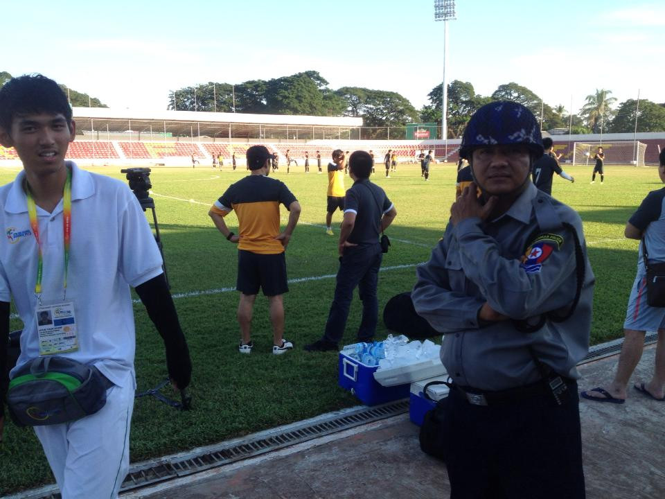 Nhân viên an ninh có mặt tại địa điểm tập luyện của U23 Việt Nam. Nhân viên an ninh có mặt tại địa điểm tập luyện của U23 Việt Nam