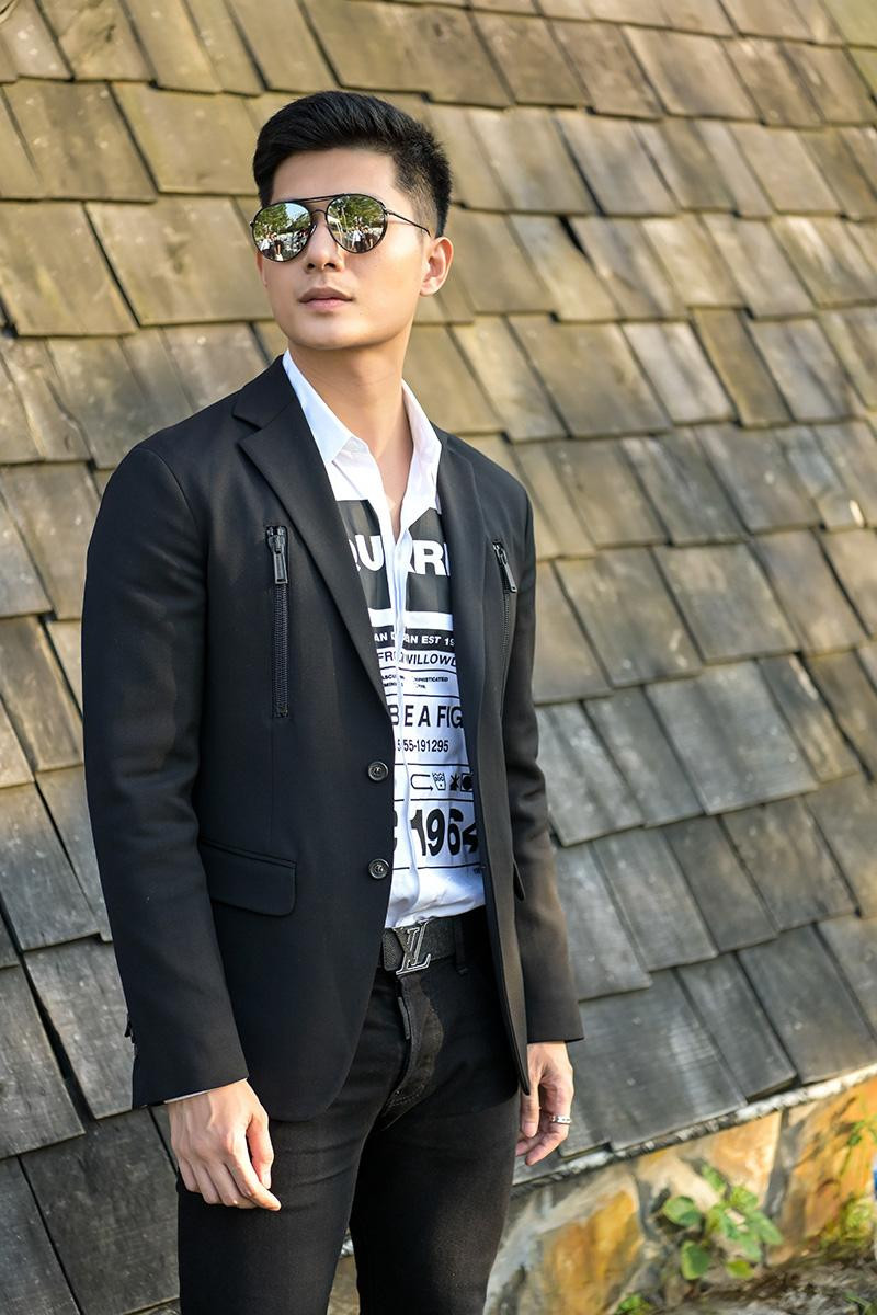 Lâm Bảo Châu bước chân vào làng giải trí với tư cách người mẫu