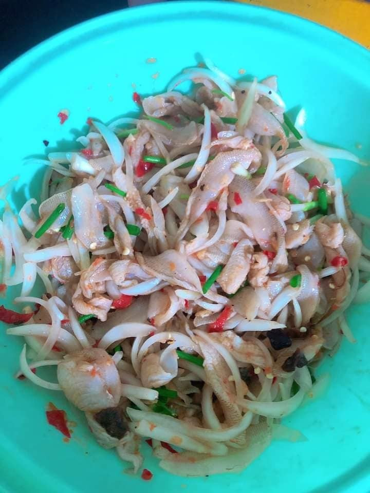 Gỏi cá đục thơm ngon với phần thịt cá dẻo, dai, vị ngọt thanh tự nhiên. Ảnh: Huỳnh Hương Gỏi cá đục thơm ngon với phần thịt cá dẻo, dai, vị ngọt thanh tự nhiên. Ảnh: Huỳnh Hương