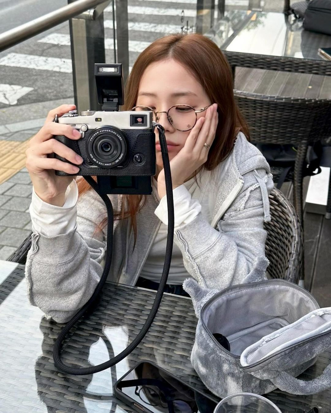 Jisoo thông báo sẽ có sản phẩm âm nhạc solo nhưng chưa rõ thời điểm nào. Ảnh: IG. Jisoo thông báo sẽ có sản phẩm âm nhạc solo nhưng chưa rõ thời điểm nào. Ảnh: IG.