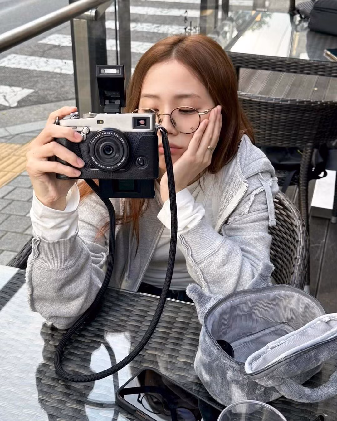 Jisoo thông báo sẽ có sản phẩm âm nhạc solo nhưng chưa rõ thời điểm nào. Ảnh: IG.