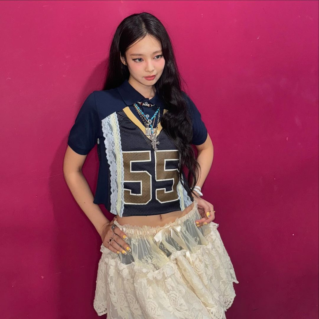 Rosé và Lisa đều đạt được thành tích ấn tượng trên thị trường nhạc số. Ảnh: IG. Rosé và Lisa đều đạt được thành tích ấn tượng trên thị trường nhạc số. Ảnh: IG.