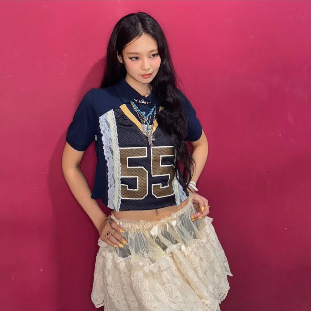 Rosé và Lisa đều đạt được thành tích ấn tượng trên thị trường nhạc số. Ảnh: IG.