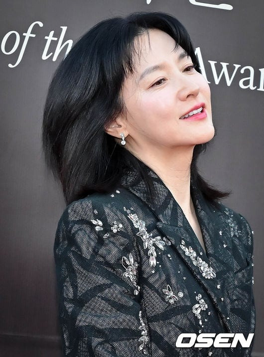 Lee Young Ae xinh đẹp ở tuổi 53. Ảnh: Osen/New1.