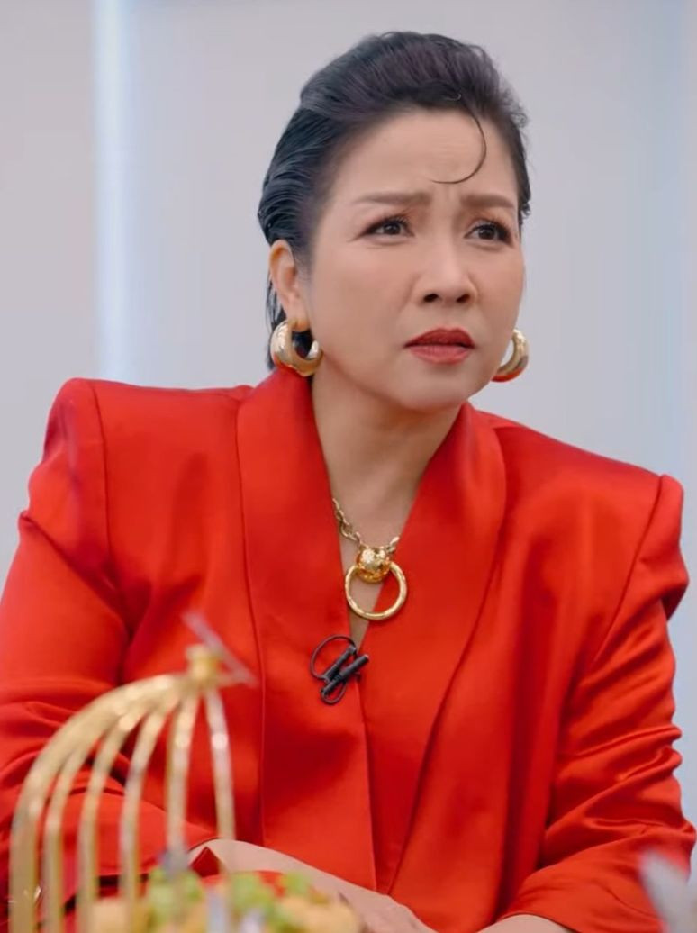 Phương Thanh bị đồn mâu thuẫn với Mỹ Linh. Phương Thanh bị đồn mâu thuẫn với Mỹ Linh.