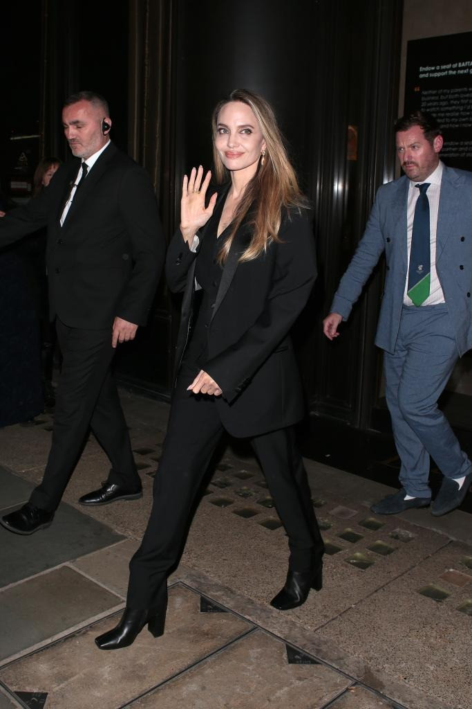 Angelina Jolie và Akala được cho là ở cùng nhau 2 đêm trong khách sạn trước khi tham gia hoạt động quảng bá phim Maria. Ảnh: GC Images/TheImageDirect.com.