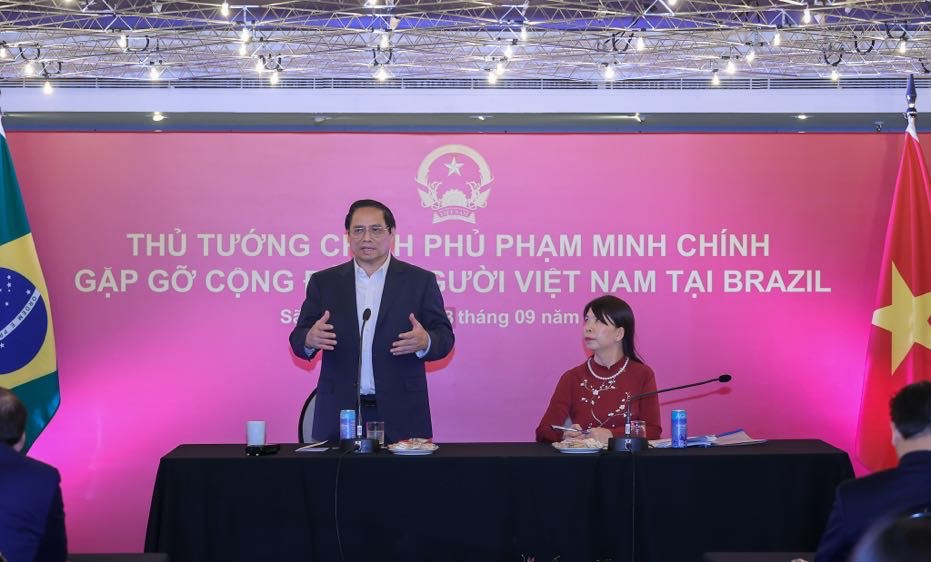 Thủ tướng cho biết, trong hội đàm sẽ đề nghị Brazil tiếp tục tạo điều kiện thuận lợi cho cộng đồng người gốc Việt sinh sống, làm ăn ổn định, hợp pháp tại đây. Ảnh: Nhật Bắc